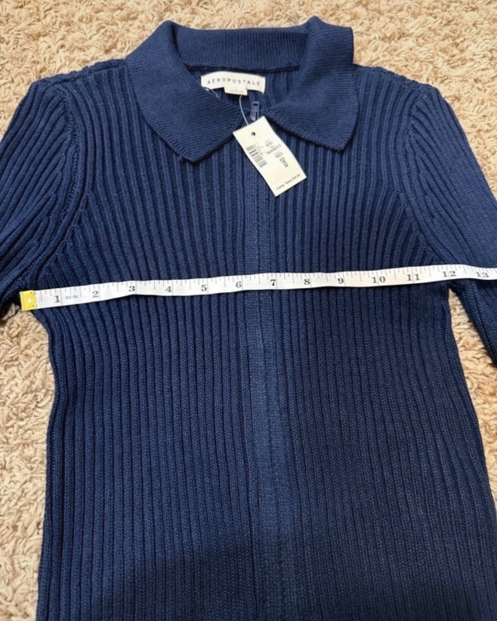 Collared Crop Sweater - Picture 4 of 8